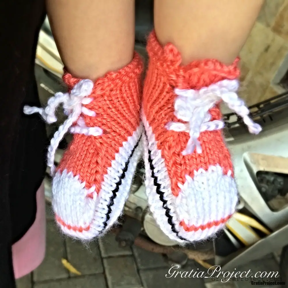 knitted baby converse booties