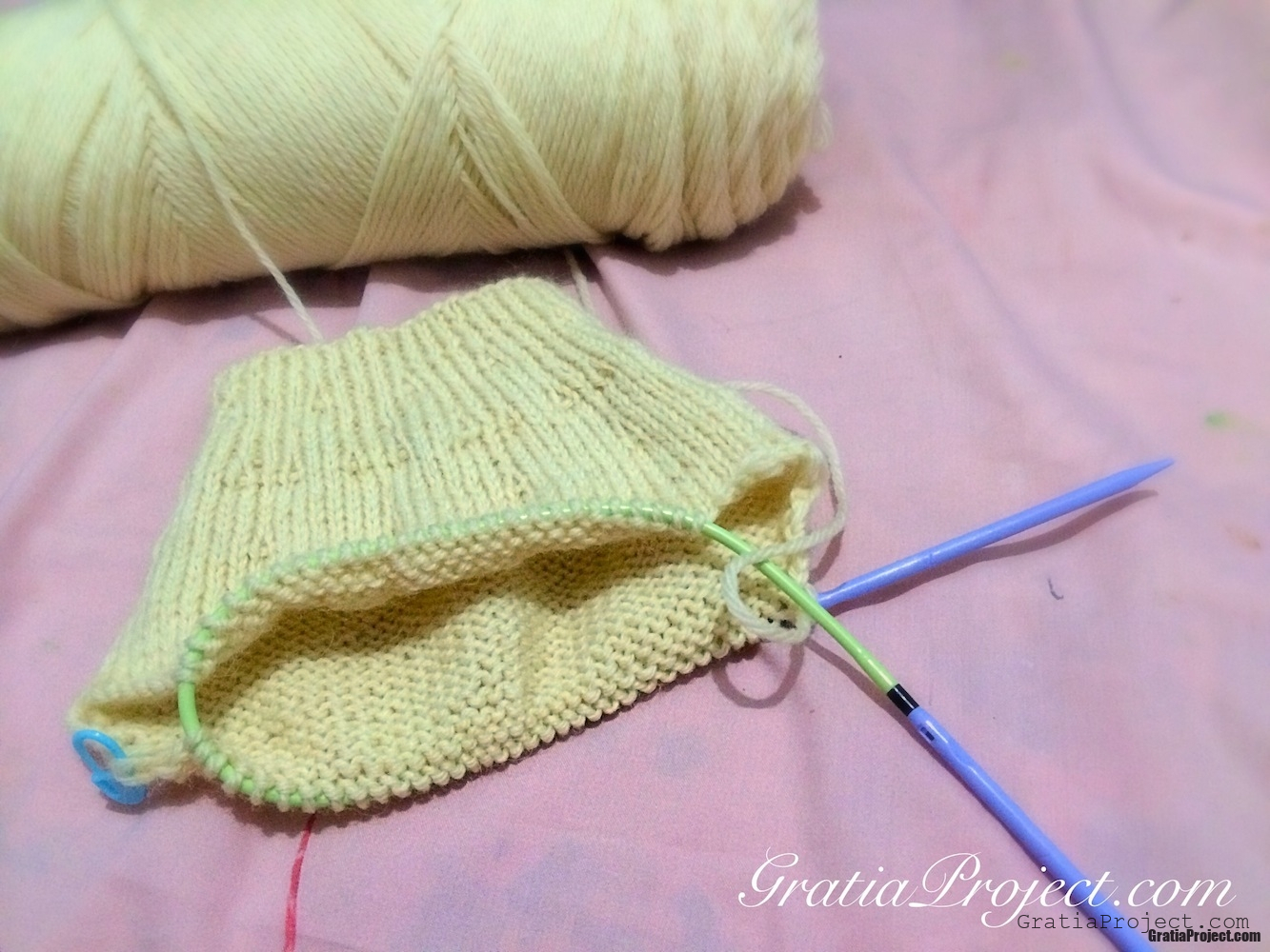 easy-wool-diaper-soaker-knitting-pattern-in-progress