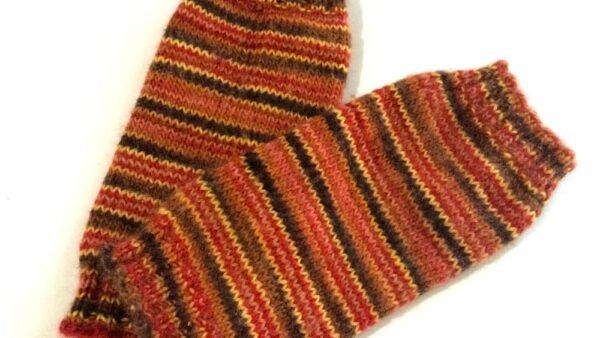 self-striping-legwarmer-knitting-pattern