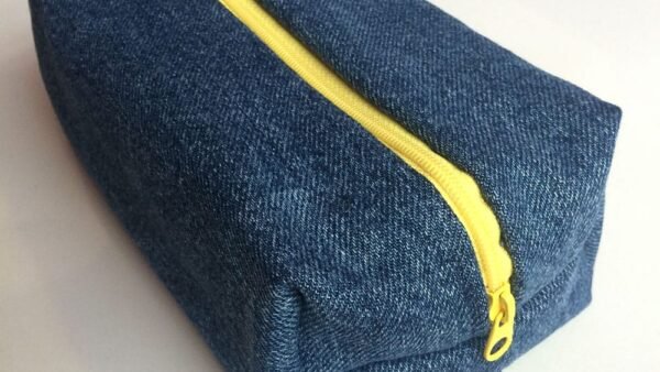 boxy denim pencil case sewing project