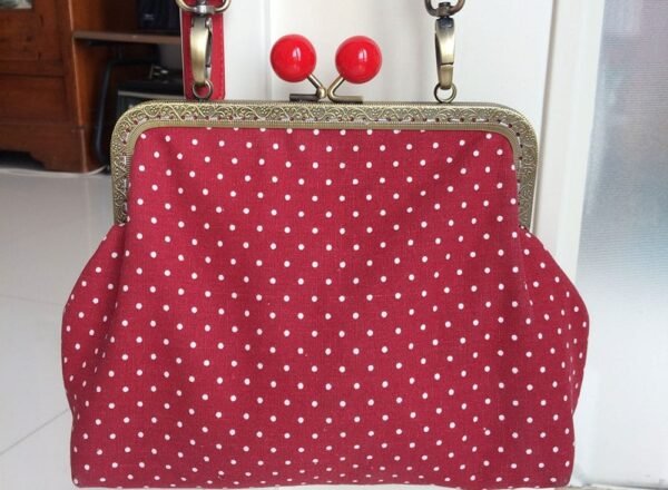 vintage red polkadot frame bag sewing project