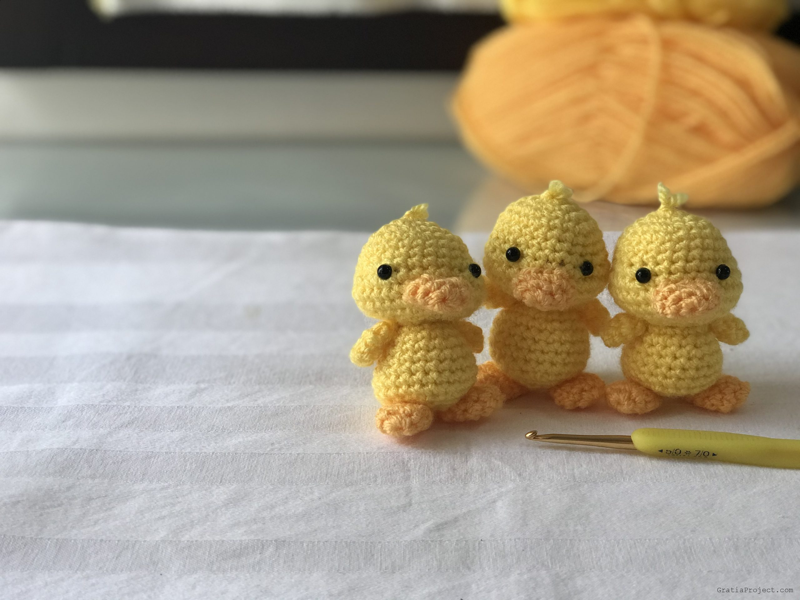 mini duck amigurumi crochet pattern