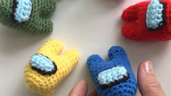 crochet mini among us free tutorial