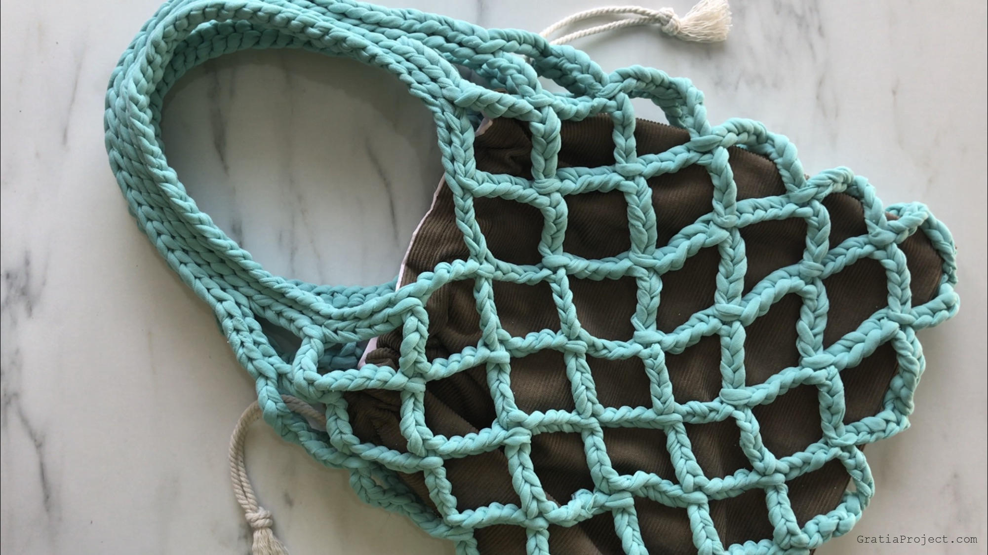 free-crochet-bag-tutorial