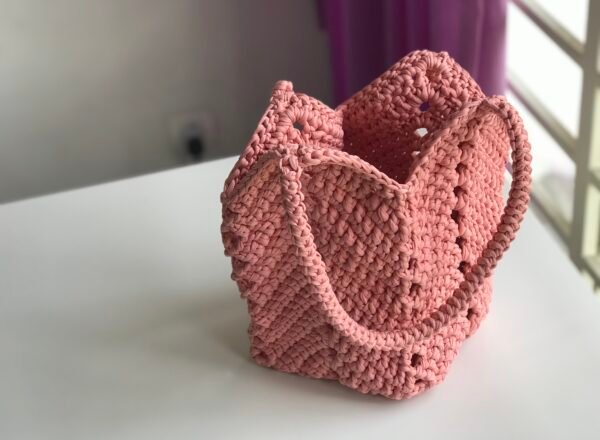 Granny Square Tote Bag Crochet Pattern