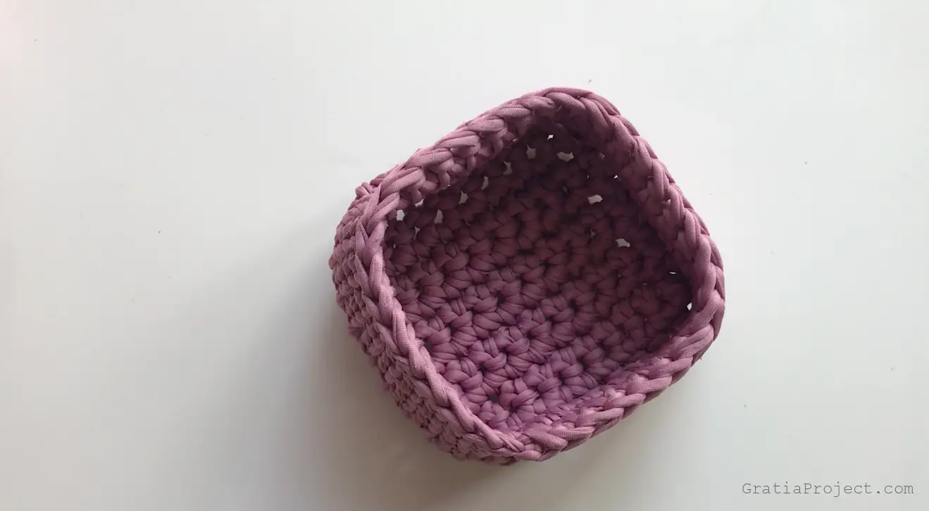 knit-look-square-basket-crochet-pattern