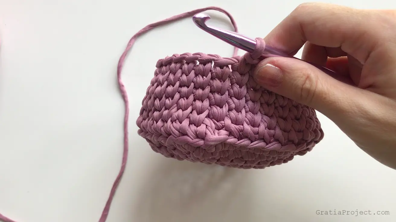 knit-look-square-basket-crochet-tutorial