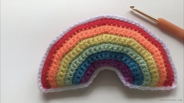 rainbow pillow amigurumi