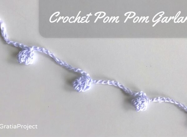 Crochet Pom Pom Garland | DIY Decoration